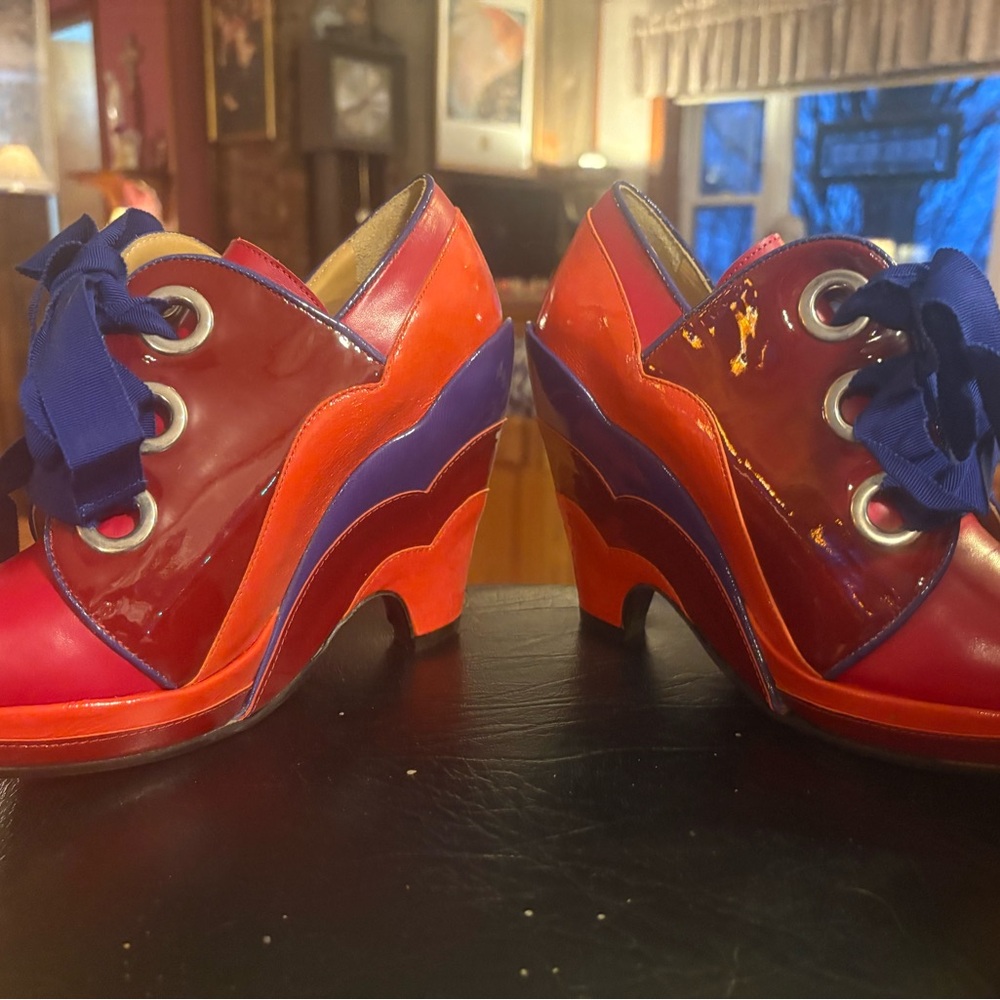 John Fluevog Red and Blue Patent Scalloped Wedge Heels - Picture 2 of 2